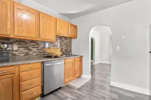117 W Custer Ave, Oshkosh, WI 54901 - Photo 14