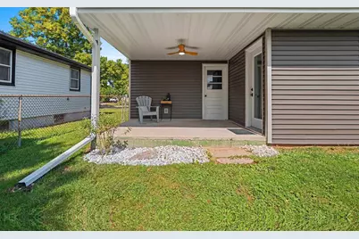 1682 Debra Lane, Green Bay, WI 54302 - Photo 30