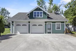 379 Naymut St, Menasha, WI 54952 - Photo 42