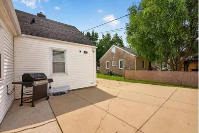 829 N Buchanan Street, Green Bay, WI 54303 - Photo 30