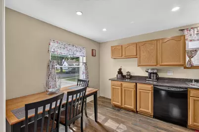 829 N Buchanan Street, Green Bay, WI 54303 - Photo 10