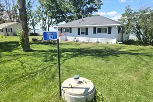 121 Sun N Surf Dr, Luxemburg, WI 54217 - Photo 8