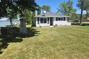 121 Sun N Surf Dr, Luxemburg, WI 54217 - Photo 12