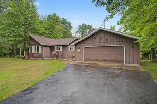 W8860 Haguewood Ln, Crivitz, WI 54114 - Photo 1