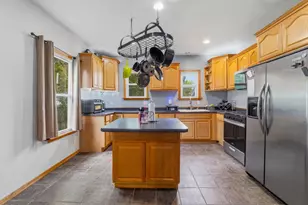 353 E 2nd St, Fond du Lac, WI 54935 - Photo 8