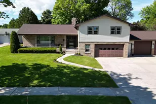 715 Lincoln St, Kewaunee, WI 54216 - Photo 1