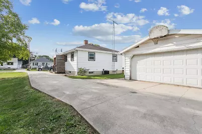 1311 S 31st Street, Manitowoc, WI 54220 - Photo 14
