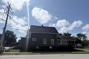 615 Superior Ave, Oconto, WI 54153 - Photo 2