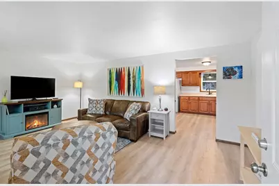 134 Minor Court, Green Bay, WI 54303 - Photo 2