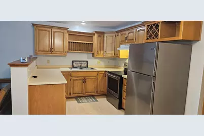2579 Telluride Trail #J, Green Bay, WI 54313 - Photo 4