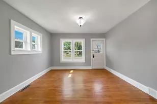 733 W Grant St, Appleton, WI 54914 - Photo 10