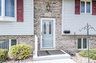 1903 Lawrence St, New London, WI 54961 - Photo 2