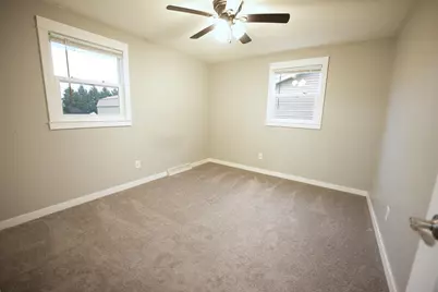 2515 Lance Street, Green Bay, WI 54313 - Photo 10