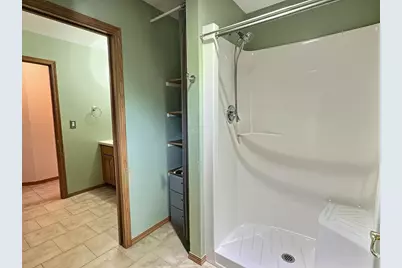 2756 Clover Street, Oshkosh, WI 54901 - Photo 12