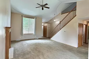 2756 Clover St, Oshkosh, WI 54901 - Photo 4