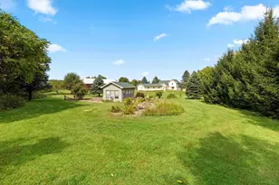 E9419 Crain Rd, New London, WI 54961 - Photo 10