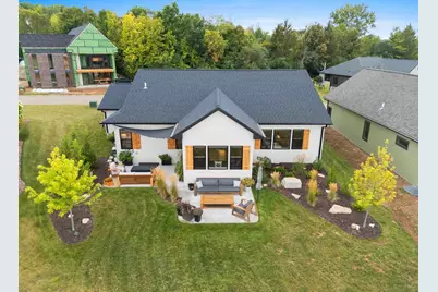 1831 Bobby Jones Drive, De Pere, WI 54115 - Photo 2