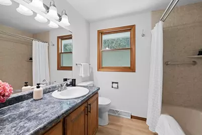 827 Hillcrest Heights, Green Bay, WI 54313 - Photo 16