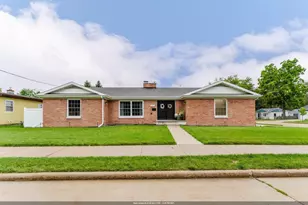 1433 Hazel St, Oshkosh, WI 54901 - Photo 1