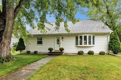427 Apollo Way, De Pere, WI 54115 - Photo 1