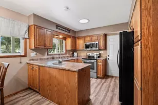 1854 Fairview St, Oshkosh, WI 54901 - Photo 20