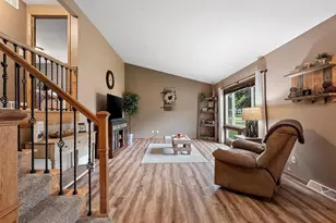 1854 Fairview St, Oshkosh, WI 54901 - Photo 10