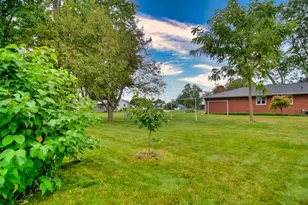 1040 Debra St, Wrightstown, WI 54180 - Photo 54