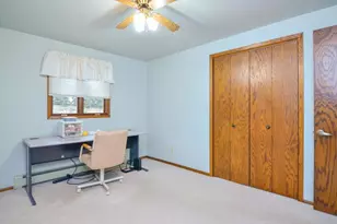 1040 Debra St, Wrightstown, WI 54180 - Photo 22