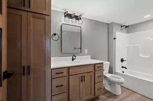 1041 Sandpiper Dr, Menasha, WI 54952 - Photo 44