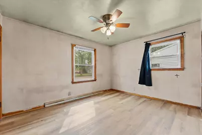 1917 Farlin Avenue, Green Bay, WI 54302 - Photo 18