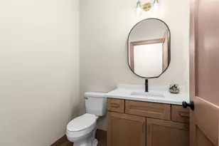 2858 Nekimi Ave, Oshkosh, WI 54902 - Photo 18