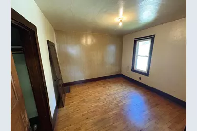 38 18th Street, Clintonville, WI 54929 - Photo 8
