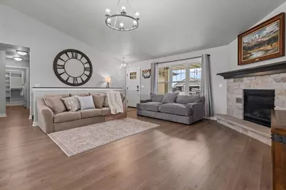 1756 Red Oak Street, Green Bay, WI 54313 - Photo 16