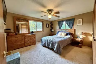 2829 Sheldon Dr, Oshkosh, WI 54942 - Photo 10