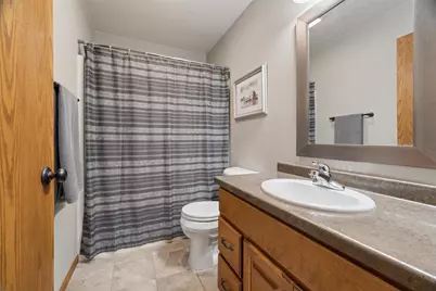 1413 Bowen Street, Oshkosh, WI 54901 - Photo 18