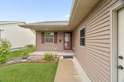 1413 Bowen Street, Oshkosh, WI 54901 - Photo 2