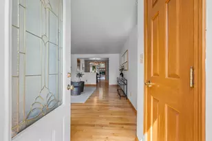 2027 Hillview Dr, Green Bay, WI 54302 - Photo 6