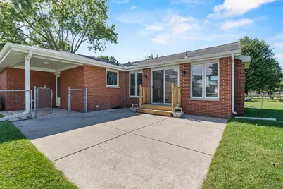 2027 Hillview Drive, Green Bay, WI 54302 - Photo 60