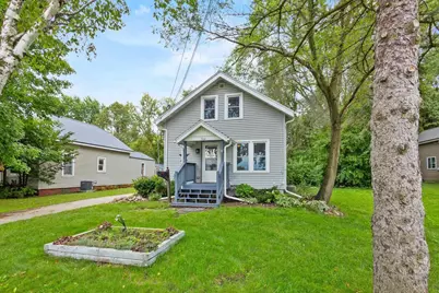 704 E Center Street, Shawano, WI 54166 - Photo 2