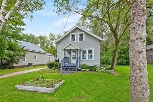 704 E Center St, Shawano, WI 54166 - Photo 2