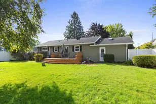 896 W 18th Ave, Oshkosh, WI 54902 - Photo 36