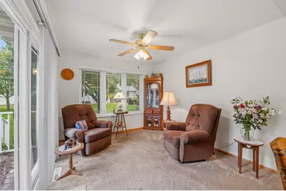 456 Wyldewood Drive #B, Oshkosh, WI 54904 - Photo 10