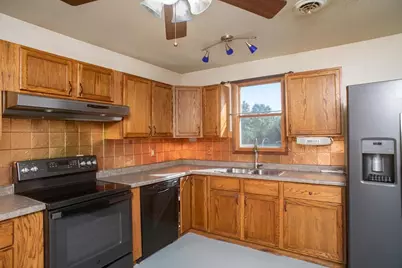 453 N 2nd Avenue, Redgranite, WI 54970 - Photo 4