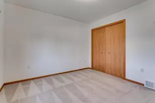 8826 N Clayton Ave, Neenah, WI 54956 - Photo 22