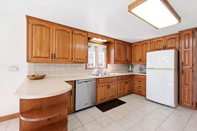 1019 Redwood Drive, Green Bay, WI 54304 - Photo 10