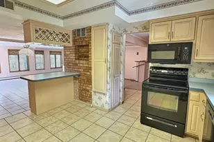 1005 S Webster Ave, Omro, WI 54963 - Photo 14