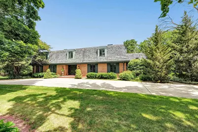 675 Sunset Circle, Green Bay, WI 54301 - Photo 4