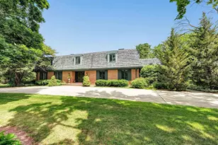 675 Sunset Cir, Green Bay, WI 54301 - Photo 4