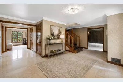 675 Sunset Circle, Green Bay, WI 54301 - Photo 8