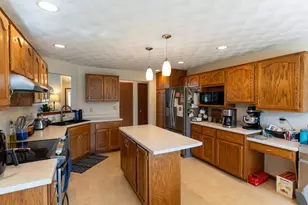 N9674 Golden Way, Appleton, WI 54915 - Photo 8
